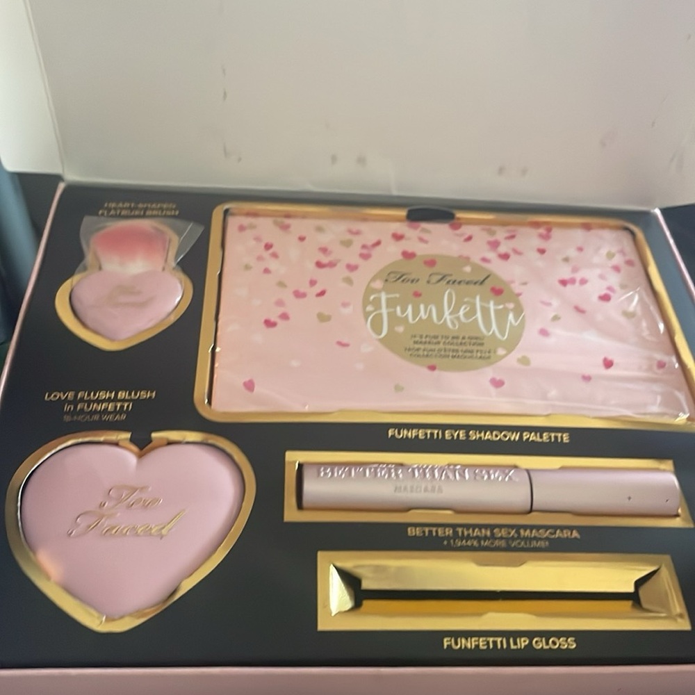Too Faced Funfetti Makeup Set